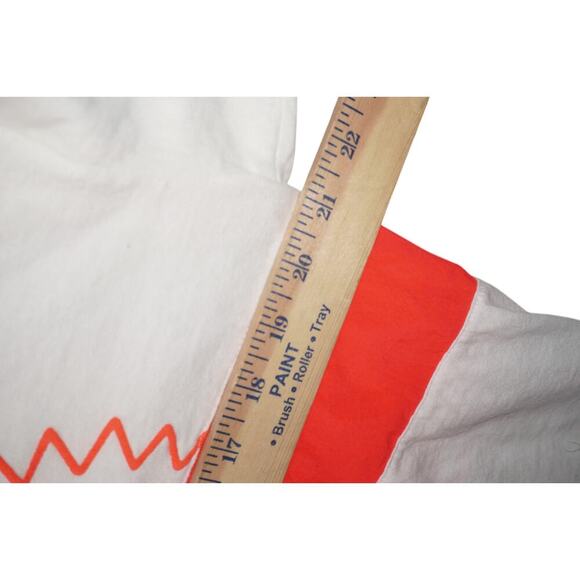 Vintage L.A. Gear Los Angeles Cropped Graphic T-Shirt White Red Logo  Size 21x18 - Picture 6 of 7